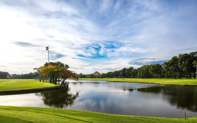 Eastin Thana City Golf Resort Bangkok