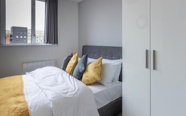 Leicester Luxury Apartment - S05