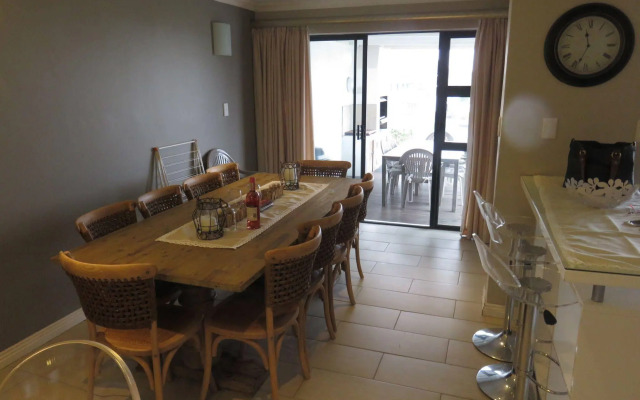 Island Way Villa