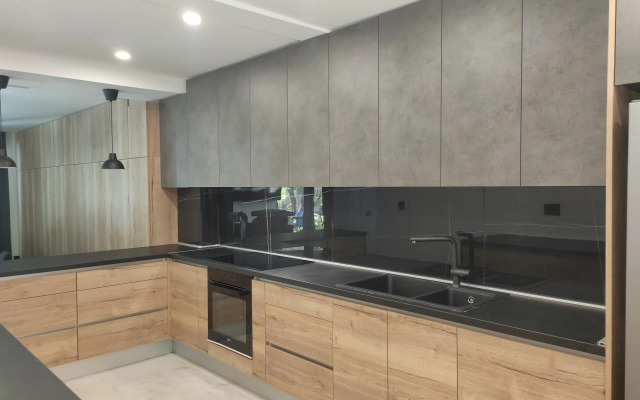 Hedera Estate, Hedera A1