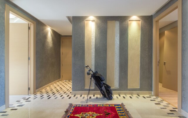Family Only Flat in Golf City