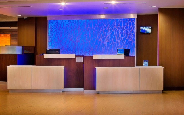 Fairfield Inn & Suites Monaca