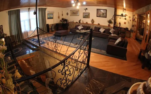 Zaali's Traditional House