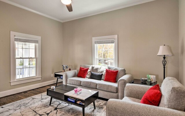 Ideally Located 'penne Place' w/ Deck & Grill
