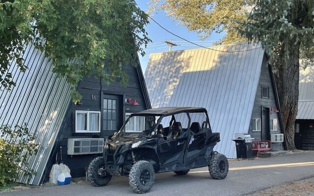 Trailhead Cabins & Lodging