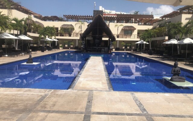 Aldea Thai penthouse 307 ocean view
