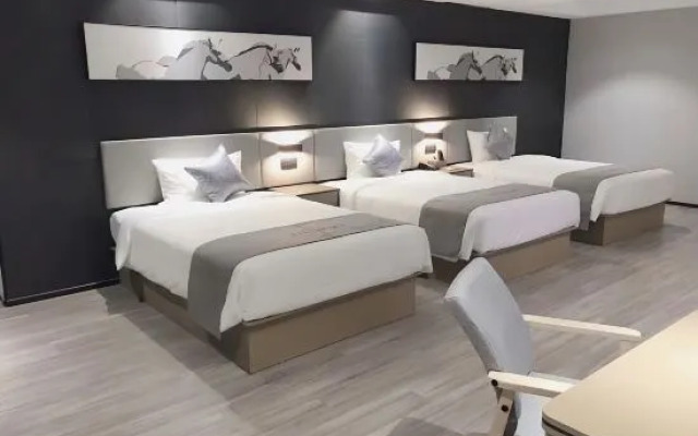 Jinyi Business Hotel (Danzhou Bus Station)