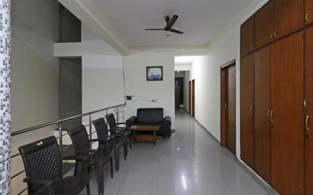Hotel Akash Palace