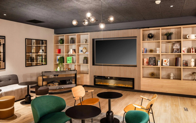 Hôtel Restaurant Campanile Paris 19 - La Villette