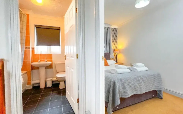 Rider Gardens Holiday Home