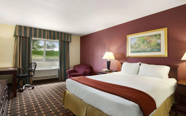 Baymont Inn & Suites Lincoln