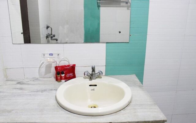 OYO 2862 Hotel Kanha Continental