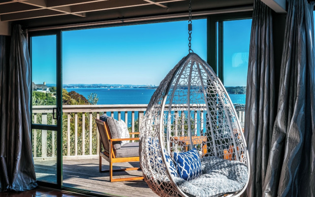 Spinnaker Watch - Waiheke Island – Balcony – Surfdale