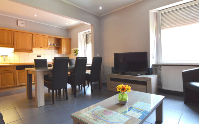 Attractive Apartment in Zell near River