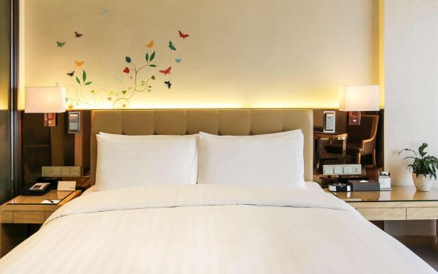 Pullman Linyi Lushang