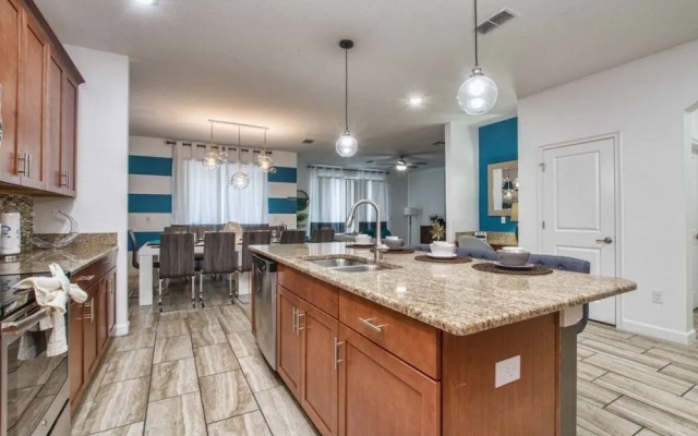 Storey Lake-6 Bedroom Pool Home-1651ST