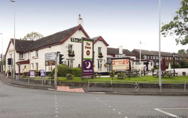 Premier Inn Knutsford Bucklow Hill