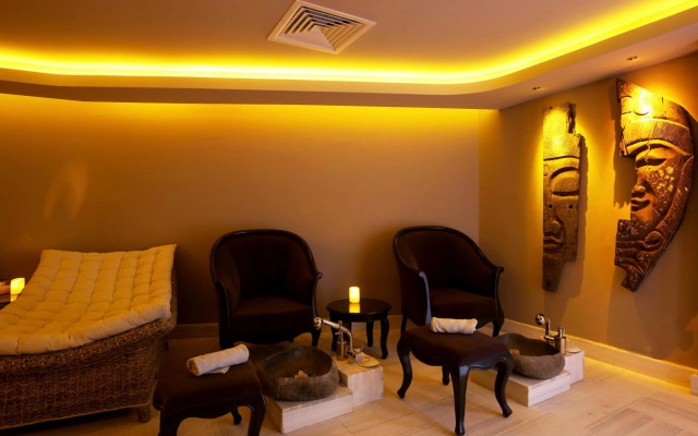The PINEHILL Hotel & Suites