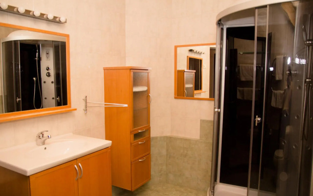 Loyal Guest House Apartments on 9th Line Street