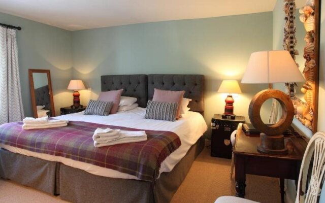The Crown Hotel