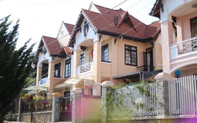 Homestay Hoa Bon Mua