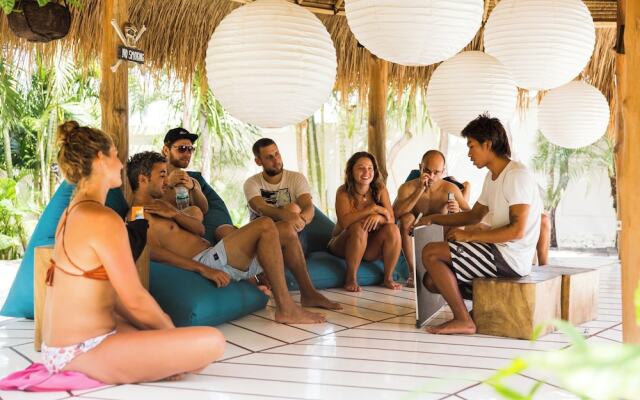The Green Room Canggu - Hostel