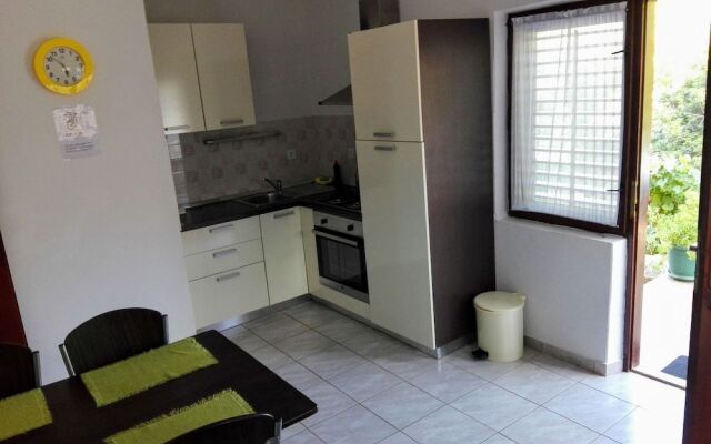 Apartments Dora Vrboska island Hvar