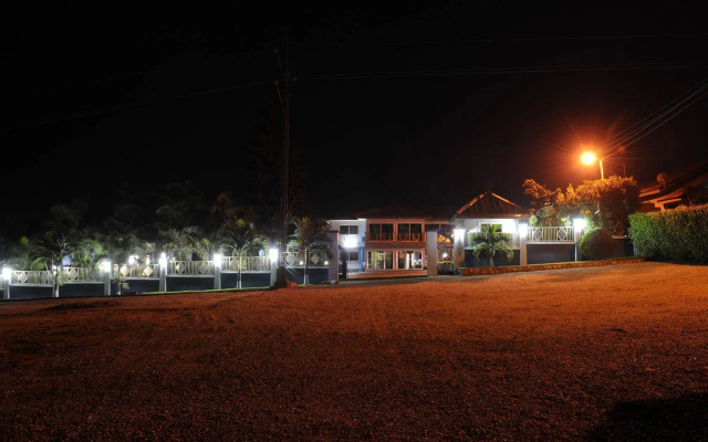 Mount Pleasant Inns & Apartment