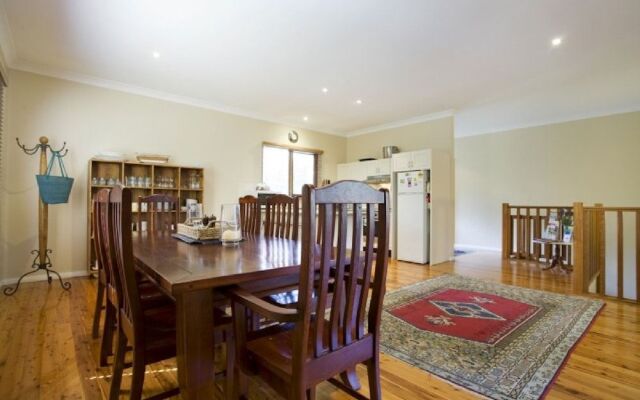 Gumview Cottage