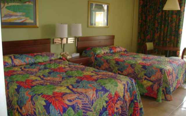 Royal Islander Hotel