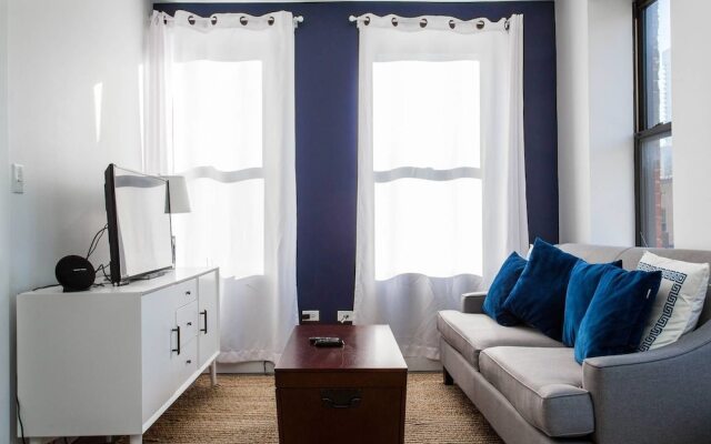 Chestnut Charm - Modern 1 BDR in Downtown