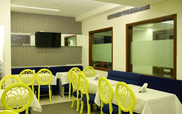 Karon Hotel - Lajpat Nagar