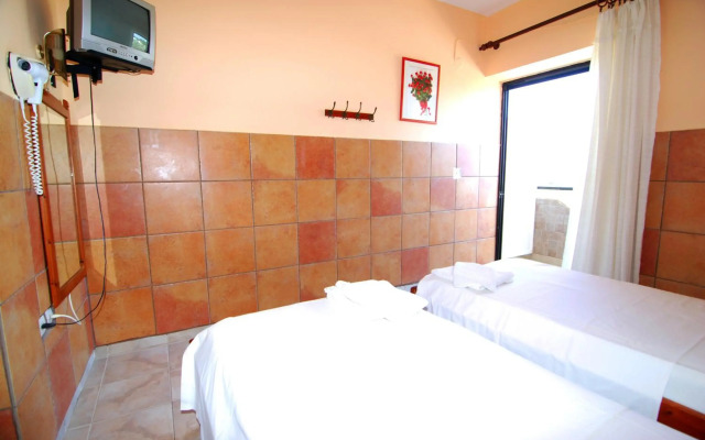 Chrysoula Hotel & Apartments
