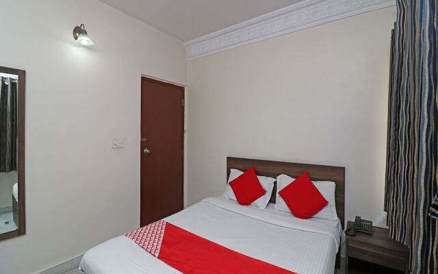 Oyo 36083 The Guest House