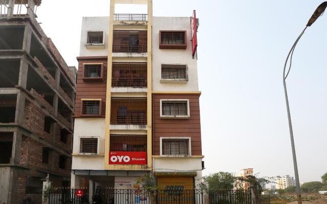 OYO Flagship 13770 Shuvam Guest House
