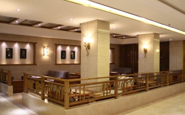Mingmen Hotel