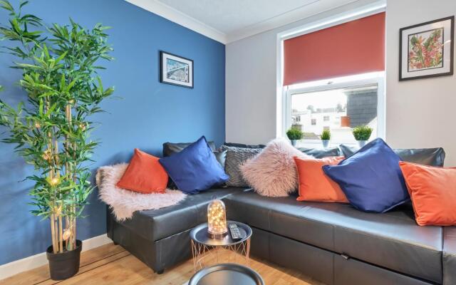Seabright Townhouse | By My Getaways | Parking for one car