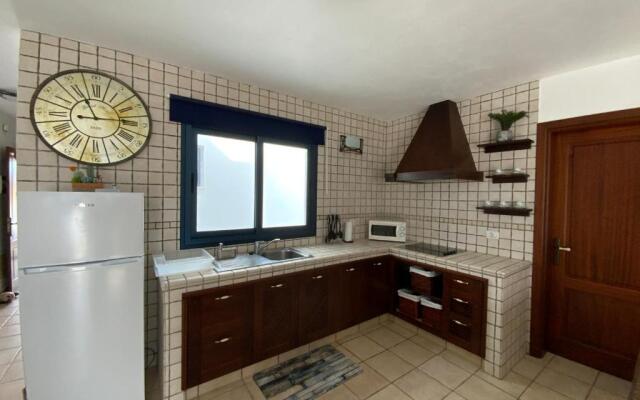 CALIMA Holiday House