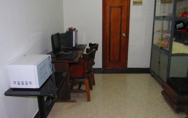 Hostal Internacional - Hostel