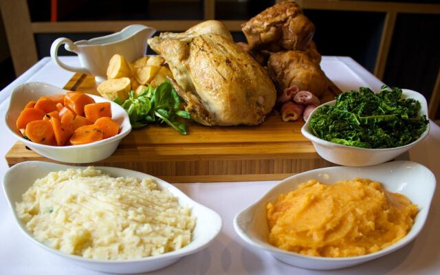 Holiday Inn Newcastle - Gosforth Park by IHG