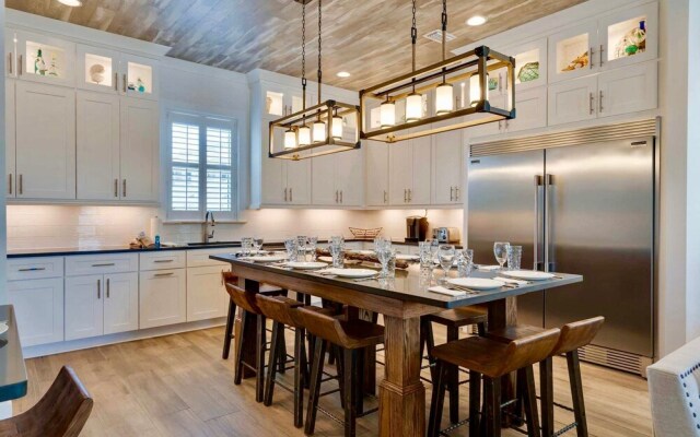 Serenity Retreat by Destin Getaways