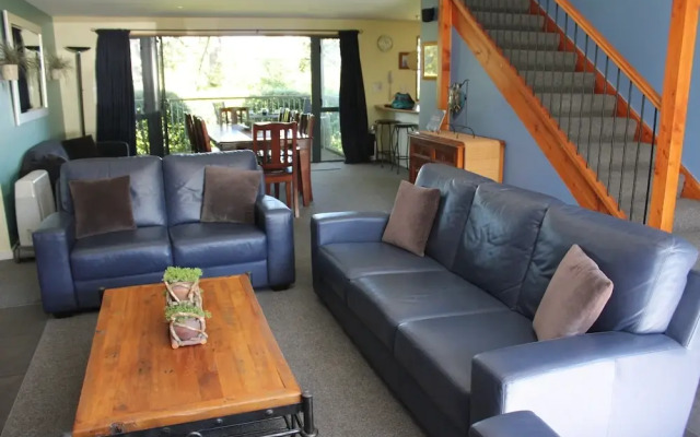 7a Leamington Street