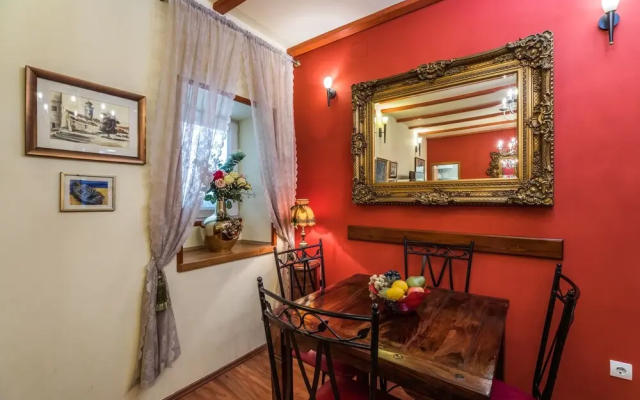 Emperor's Suites