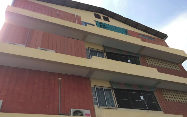 Sukhum Sukhumvit-Onnut Guest House