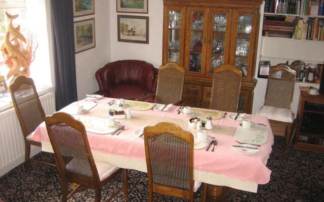 Four Seasons Guest House