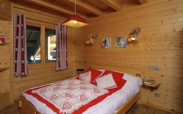 Comfortably Furnished Chalet Just 80 m. From the Slopes