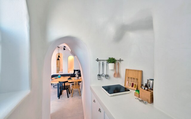 Cave Suite Oia