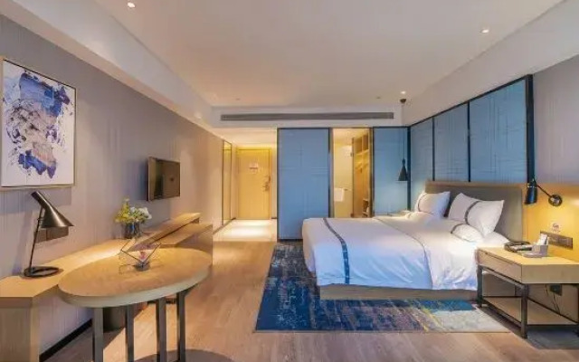Yeste International Hotel