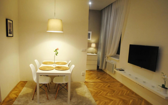 Apartments Centre in Style