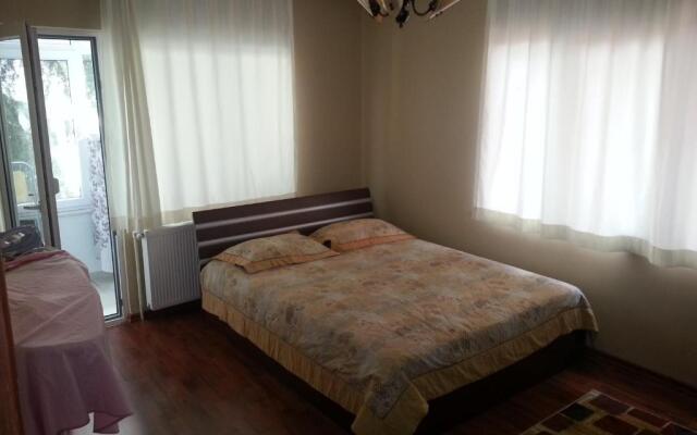 Mimoza Apartment